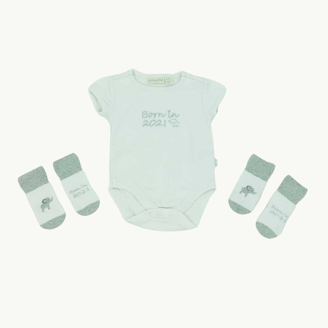 Gently Worn Jojo Maman Bebe born in 21 set size 0-3 months