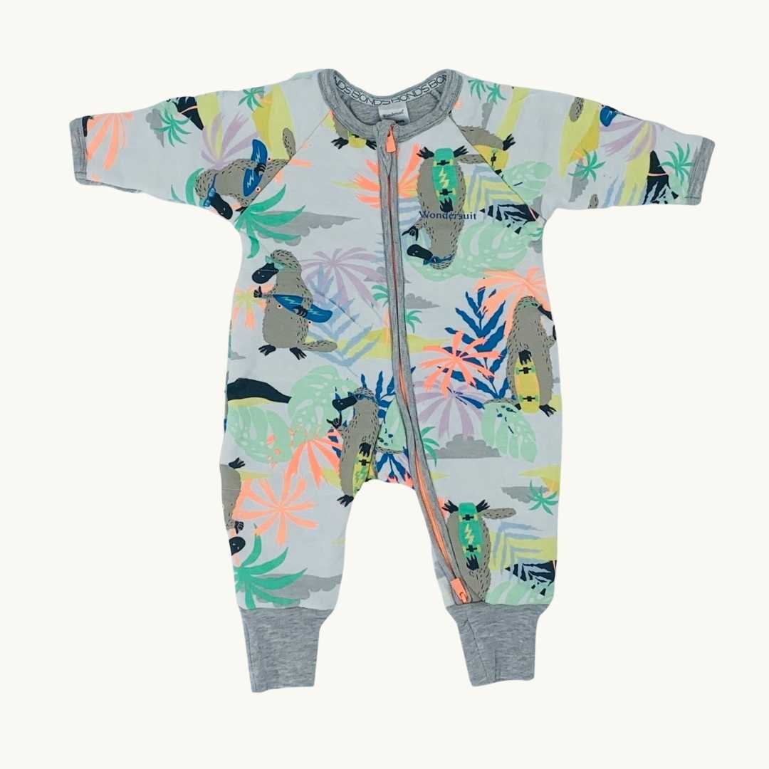 Hardly Worn Bonds Australia outback quilted romper size 0-3 months