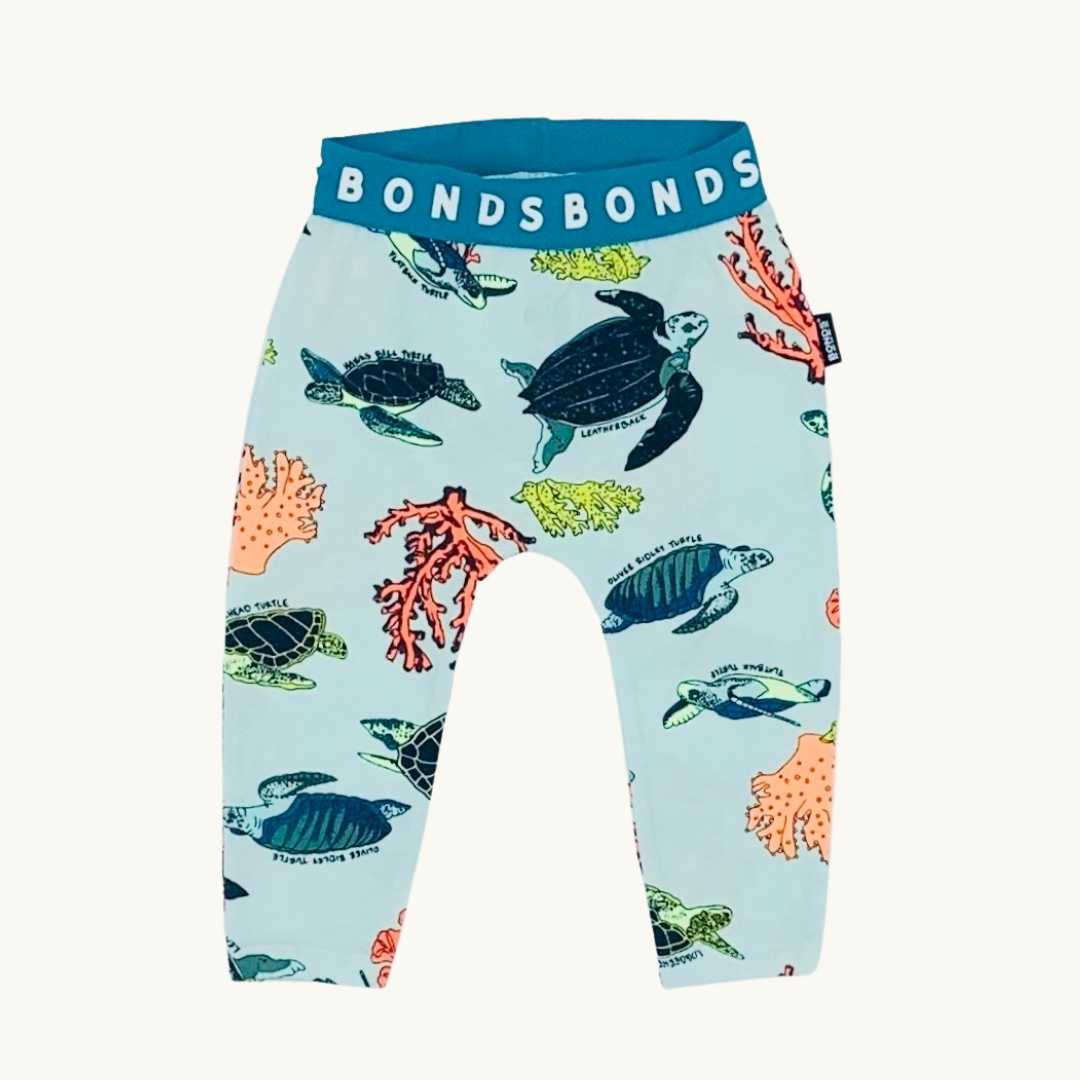 Hardly Worn Bonds Australia sea animal joggers size 3-6 months