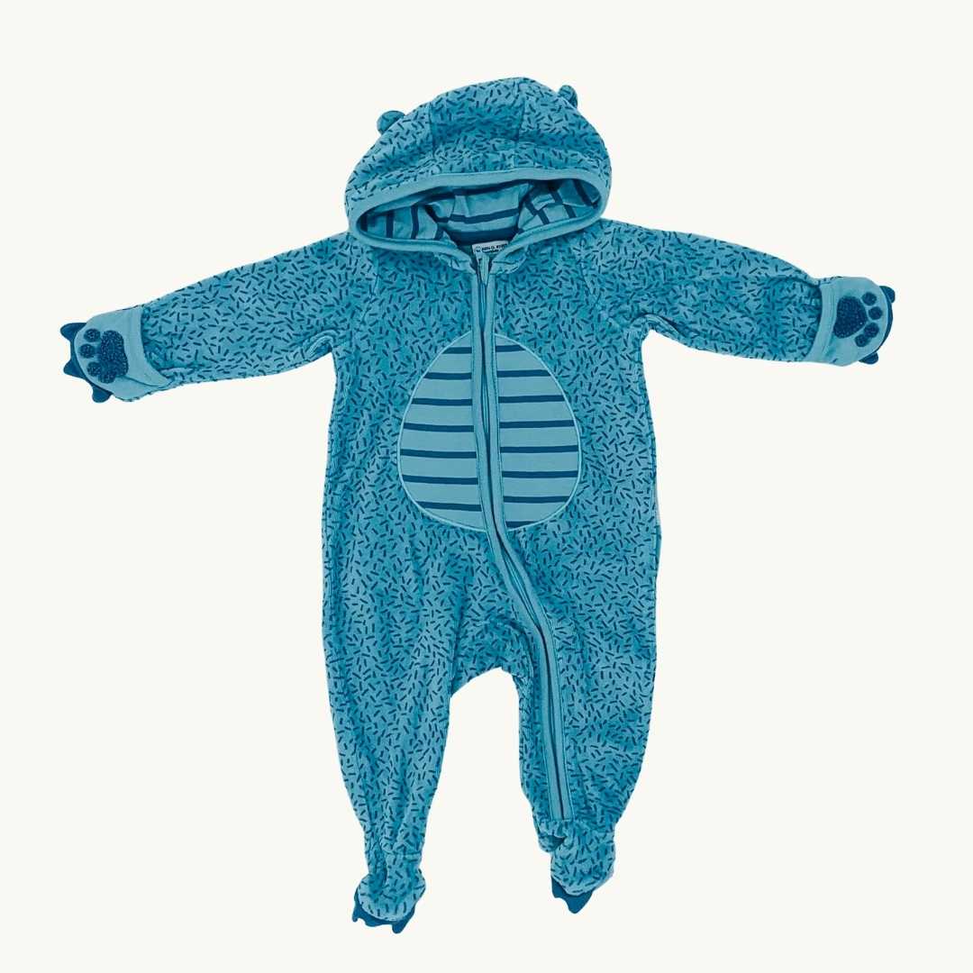 Hardly Worn Polarn O Pyret velour zip-up romper size 1-2 months